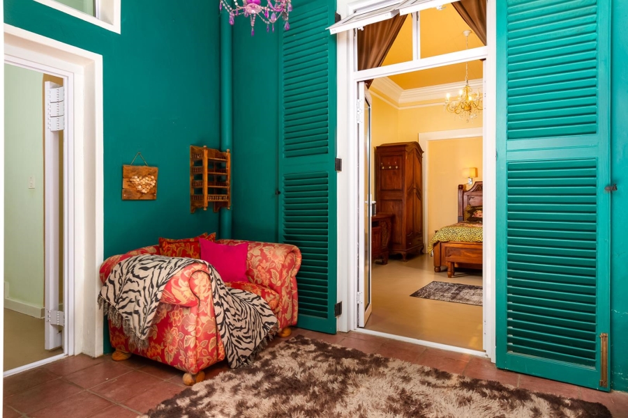 5 Bedroom Property for Sale in Gardens Western Cape